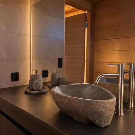 Cozy Nordic 13b - Ailo Apartment Rovaniemi